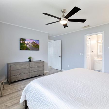 Endless Summer Retreat Jacuzzi 3Kingbed Airhockey Cape Coral Exteriér fotografie