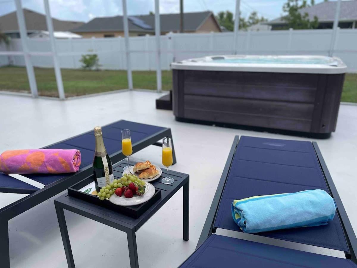 Endless Summer Retreat Jacuzzi 3Kingbed Airhockey Cape Coral Exteriér fotografie